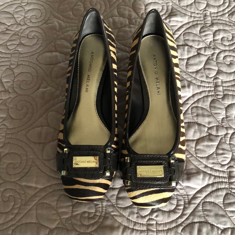 Antonio Melani animal print flats